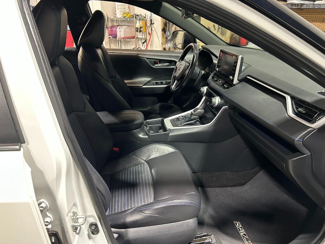 Toyota RAV4 Hybrid XSE 2019