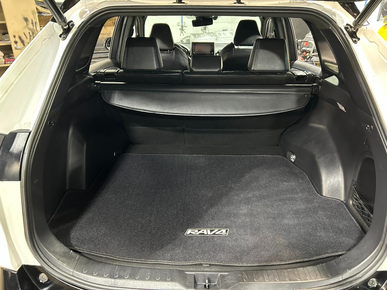 Toyota RAV4 Hybrid XSE 2019