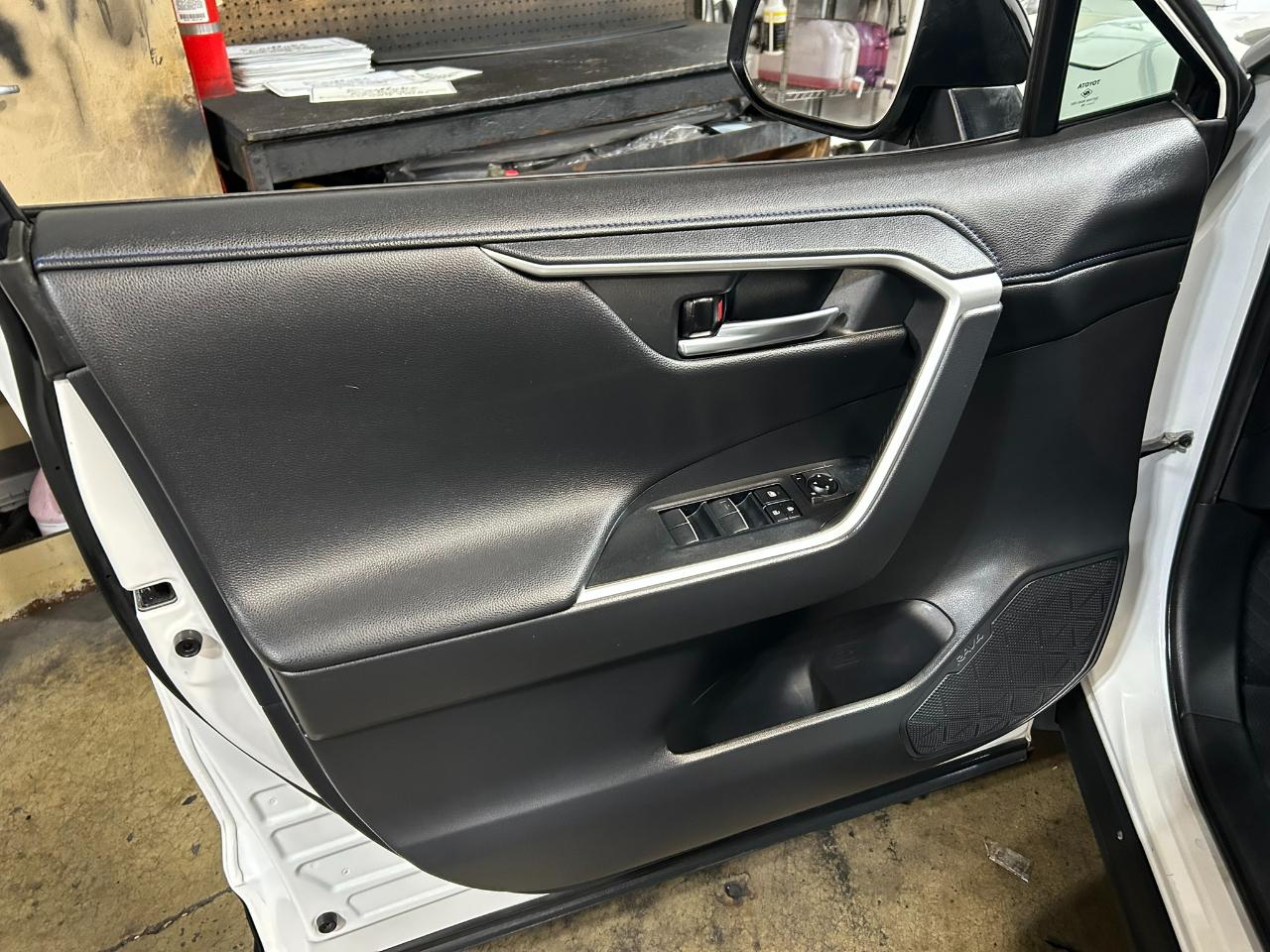 Toyota RAV4 Hybrid XSE 2019