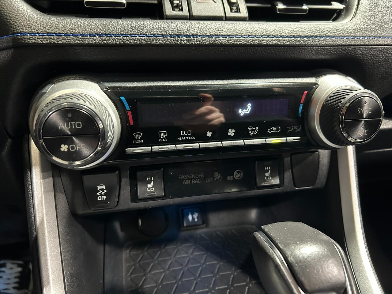 Toyota RAV4 Hybrid XSE 2019