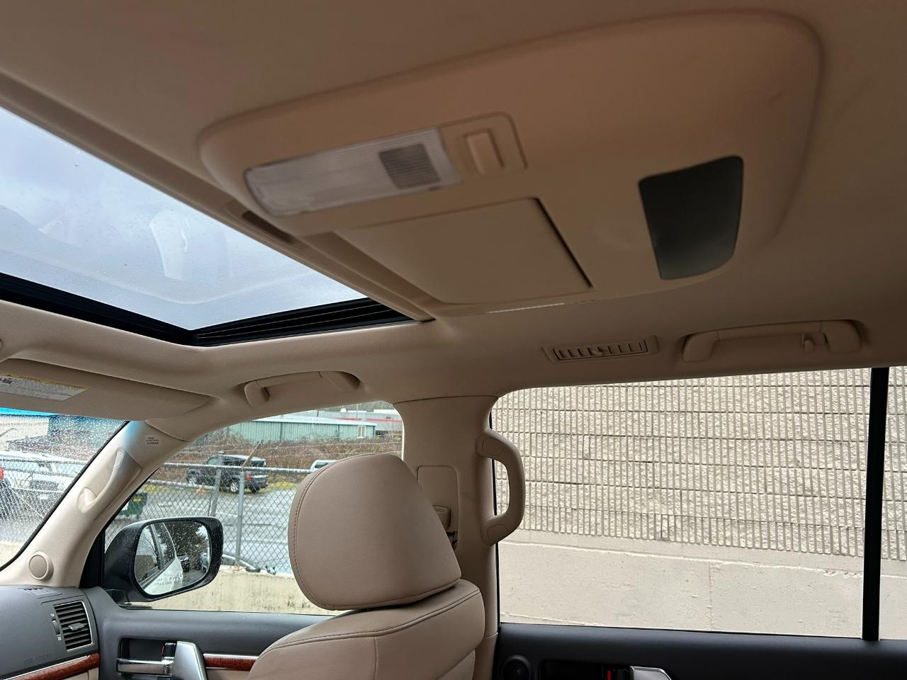 Toyota Land Cruiser 4WD 2013