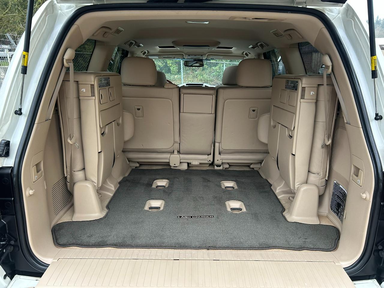 Toyota Land Cruiser 4WD 2013