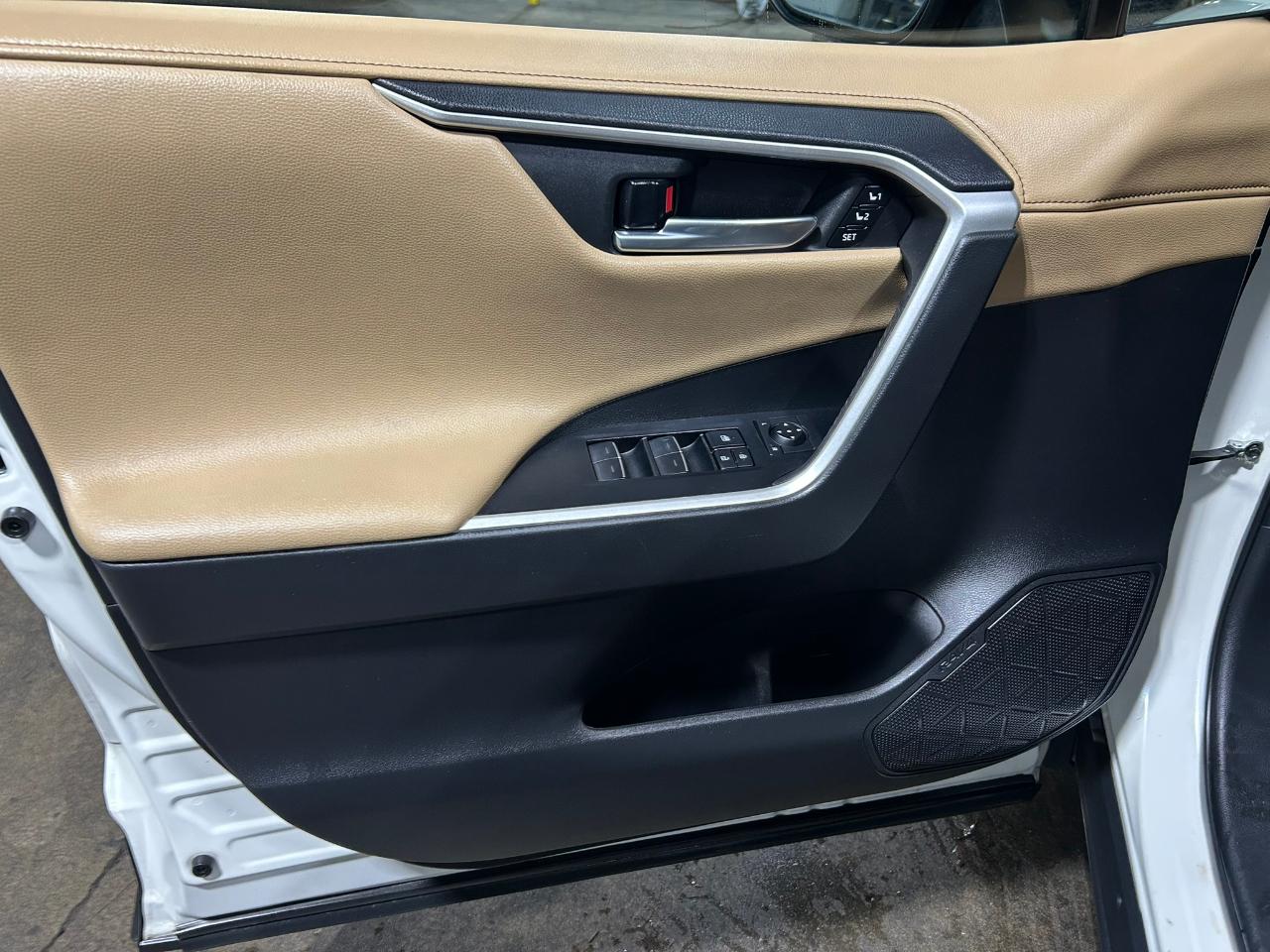 Toyota RAV4 Hybrid Limited 2022