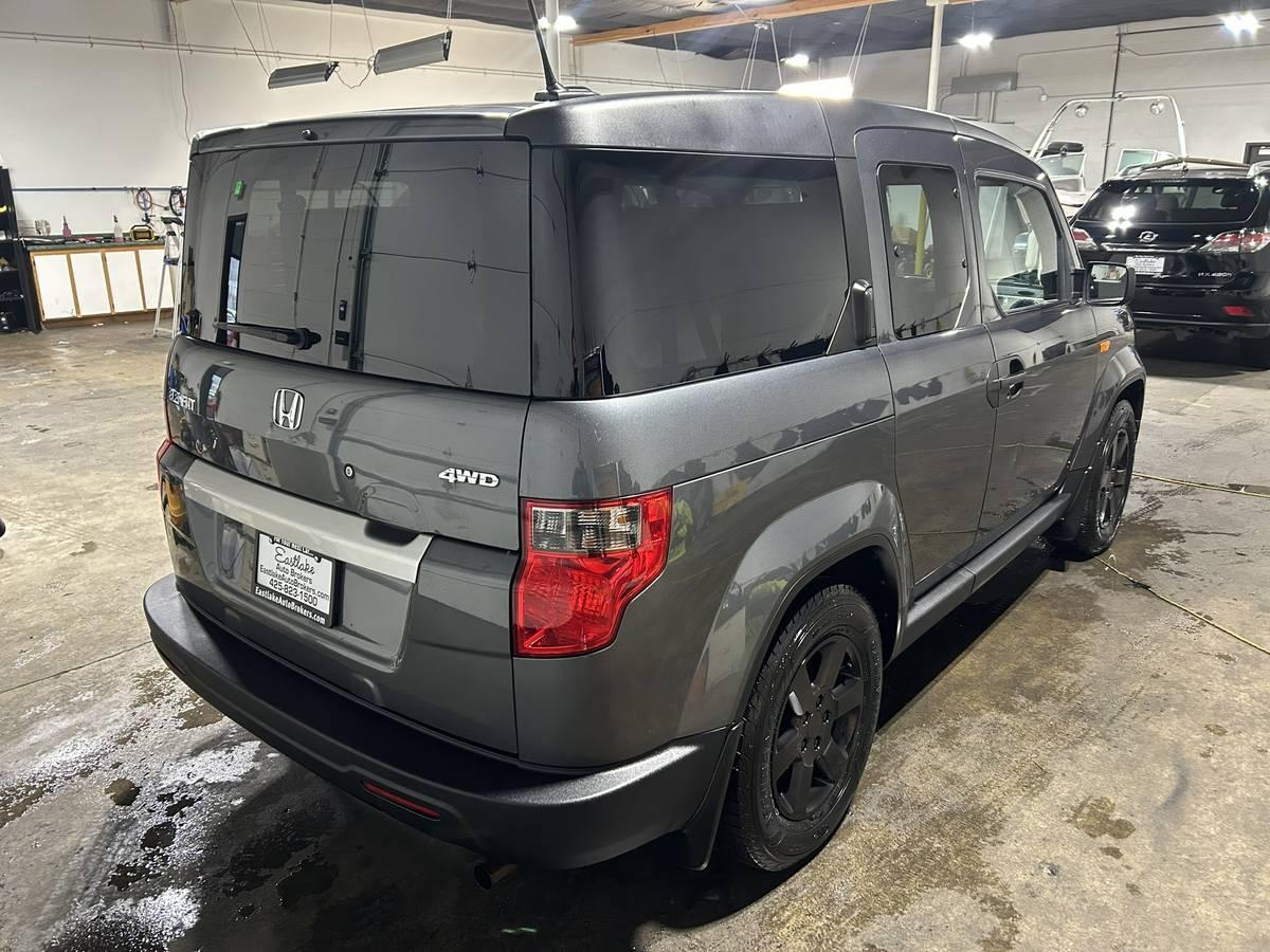Honda Element EX 4WD AT 2011