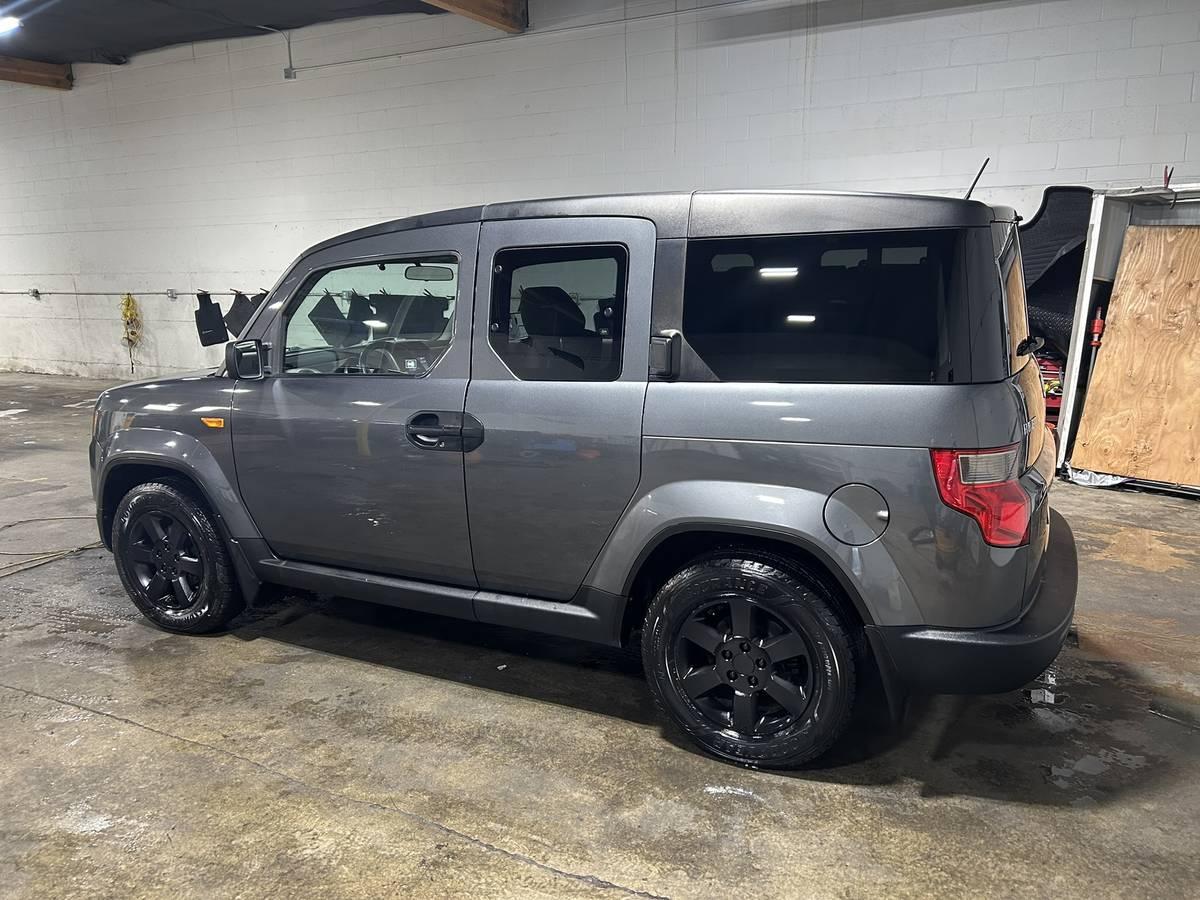 Honda Element EX 4WD AT 2011
