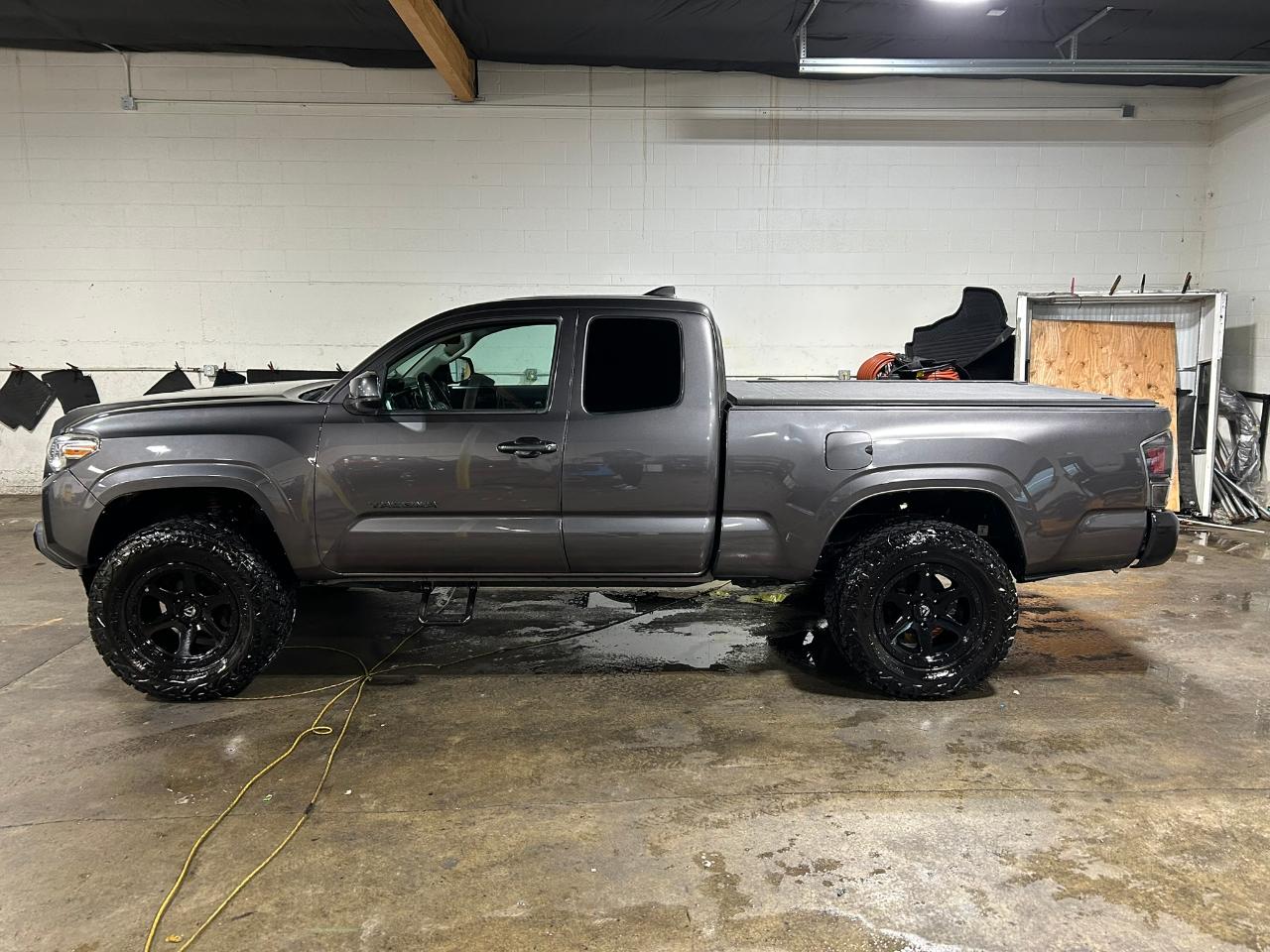 Toyota Tacoma SR5 Access Cab I4 6AT 4WD 2016