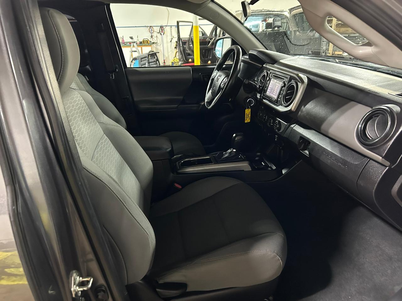 Toyota Tacoma SR5 Access Cab I4 6AT 4WD 2016