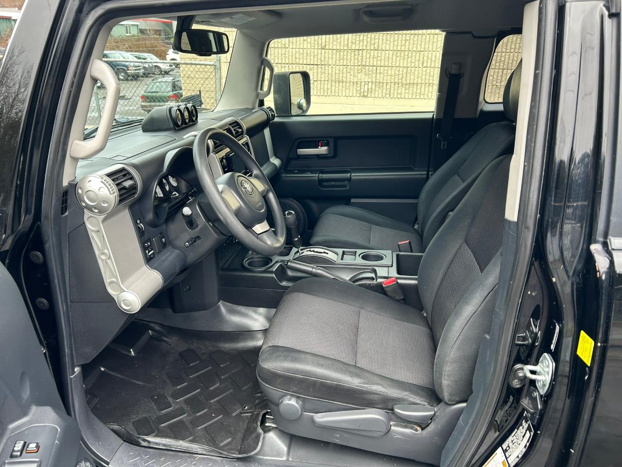 Toyota FJ Cruiser 4WD AT 2010