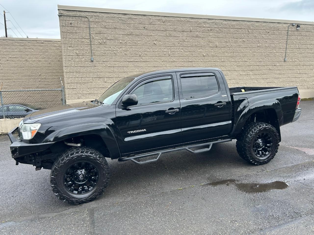 Toyota Tacoma  2013