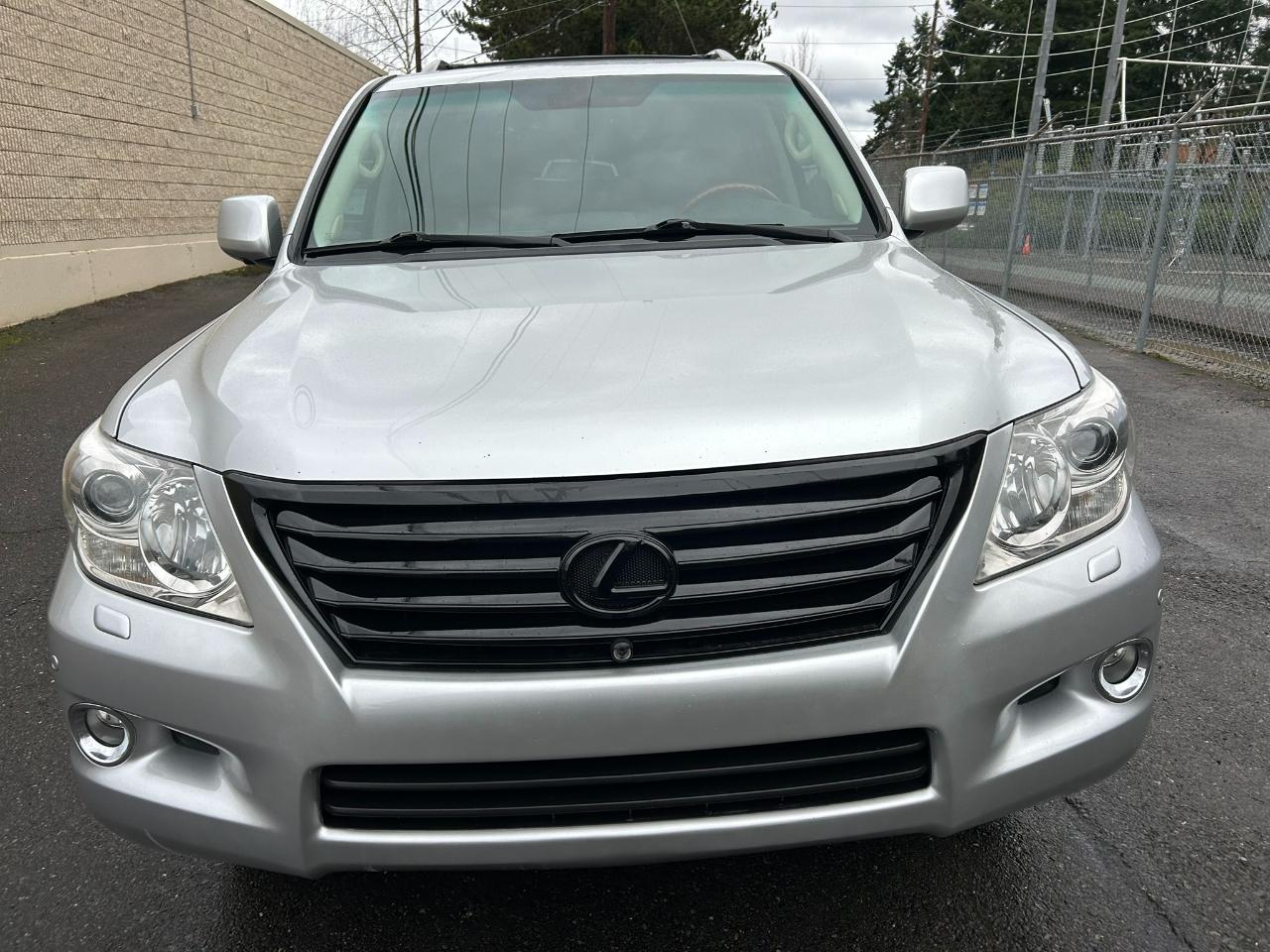 Lexus LX 570 Sport Utility 2008