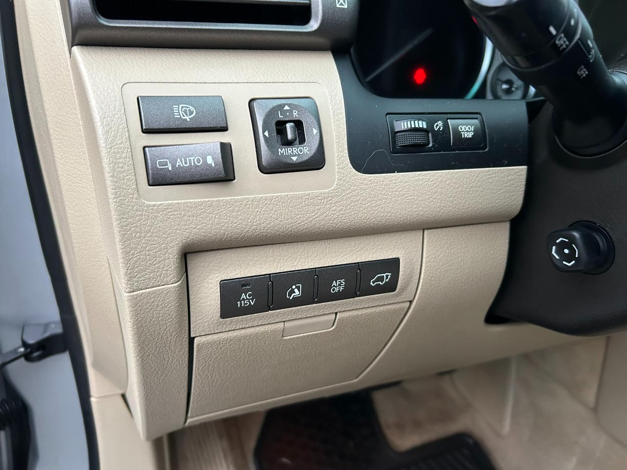 Lexus LX 570 Sport Utility 2008