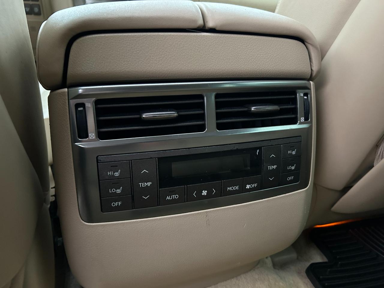 Lexus LX 570 Sport Utility 2008