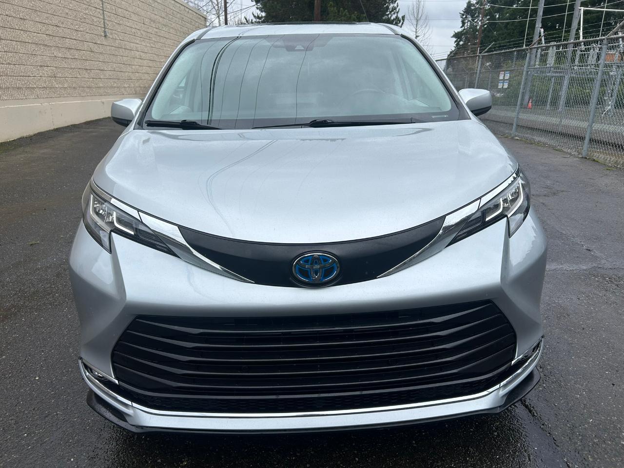 Toyota Sienna XLE 7-Passenger AWD 2023