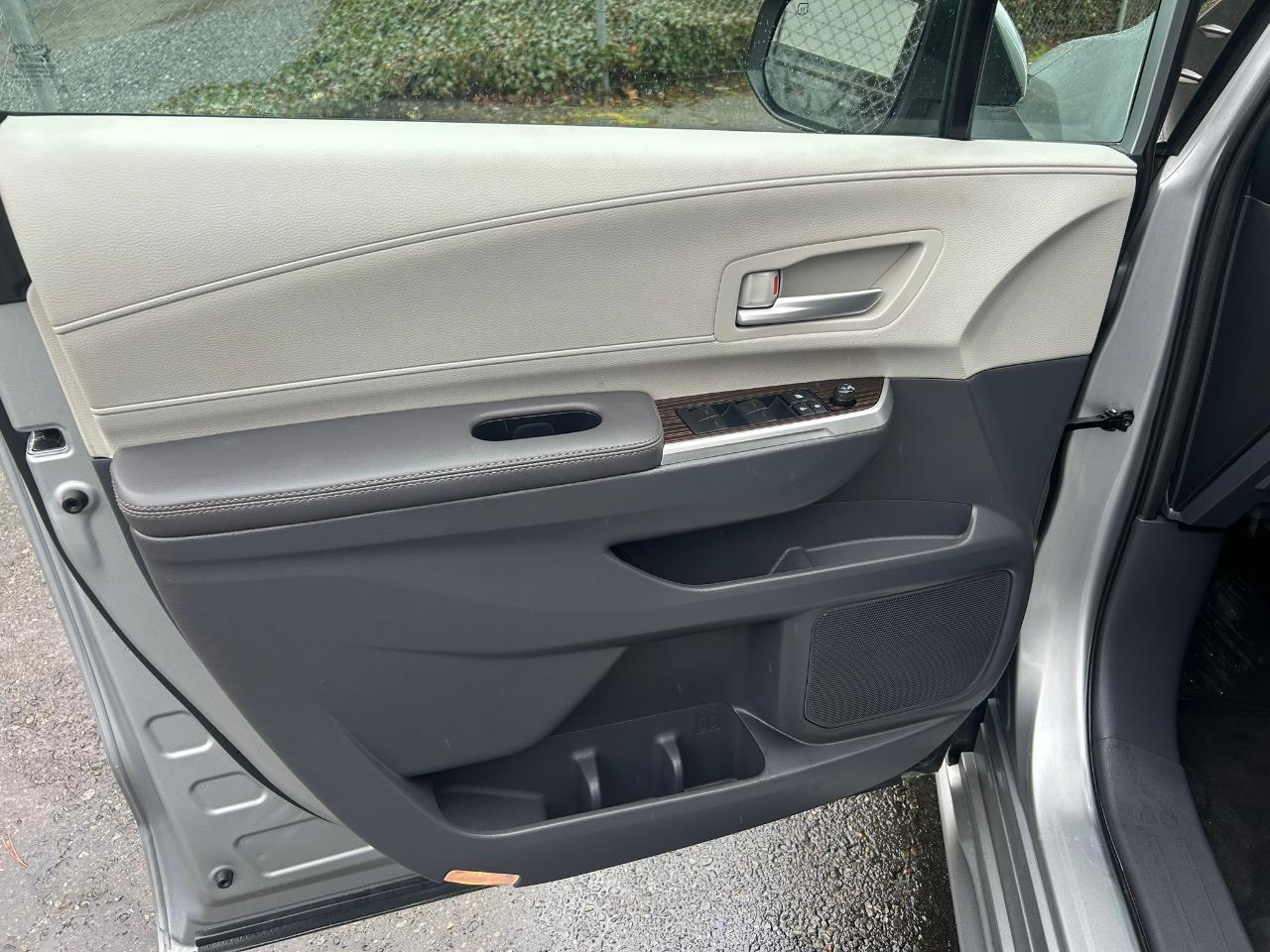 Toyota Sienna XLE 7-Passenger AWD 2023