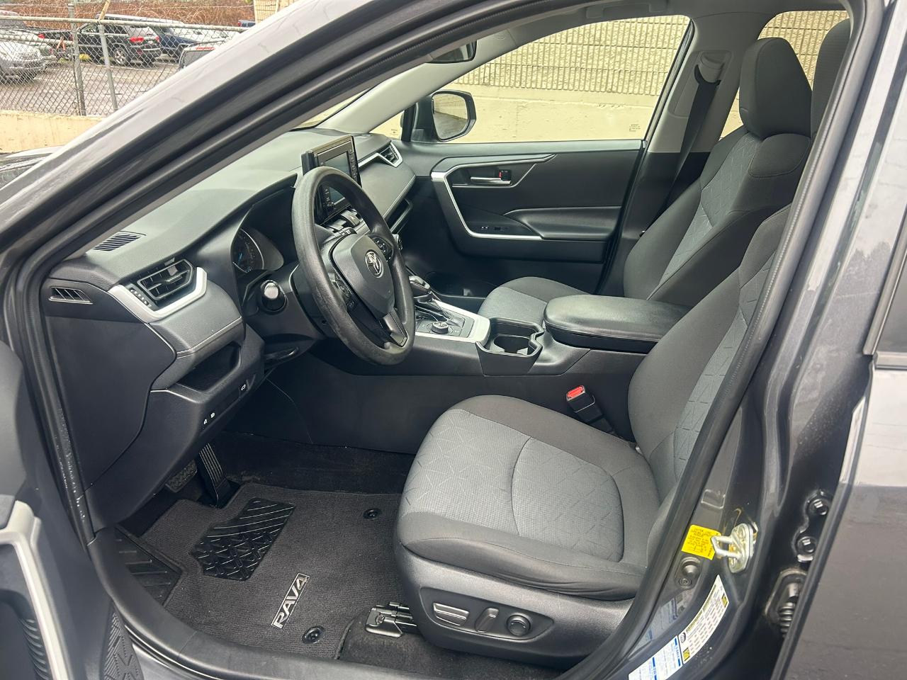 Toyota RAV4 Hybrid XLE 2020