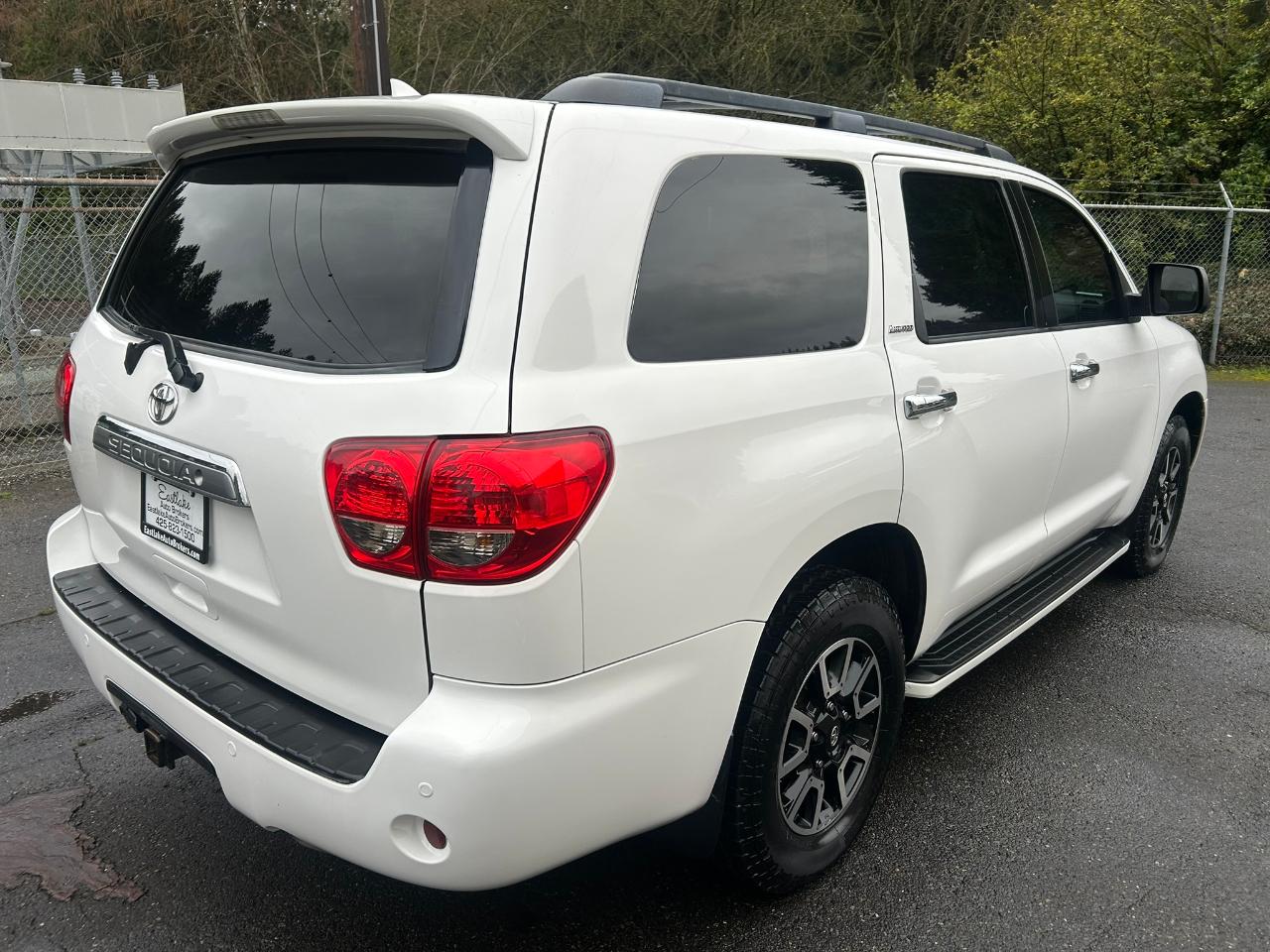 Toyota Sequoia Limited 4WD FFV 2013
