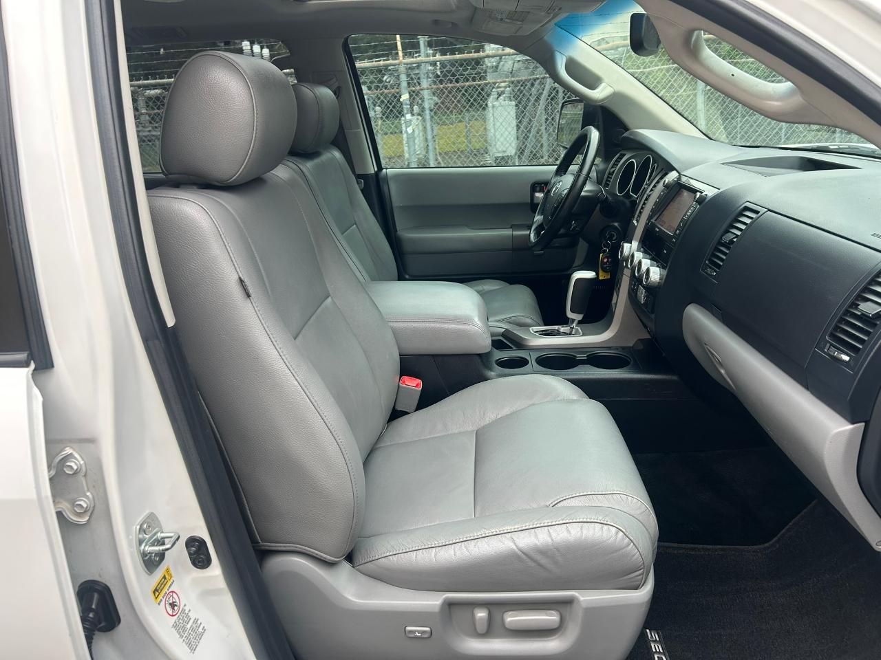 Toyota Sequoia Limited 4WD FFV 2013