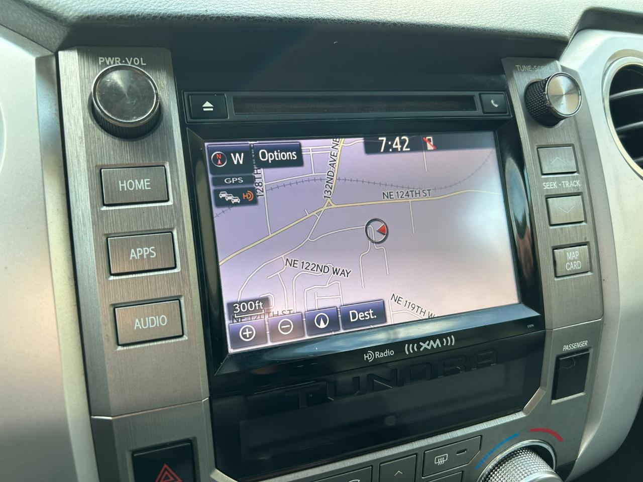 Toyota Tundra Limited 5.7L FFV CrewMax 4WD 2015