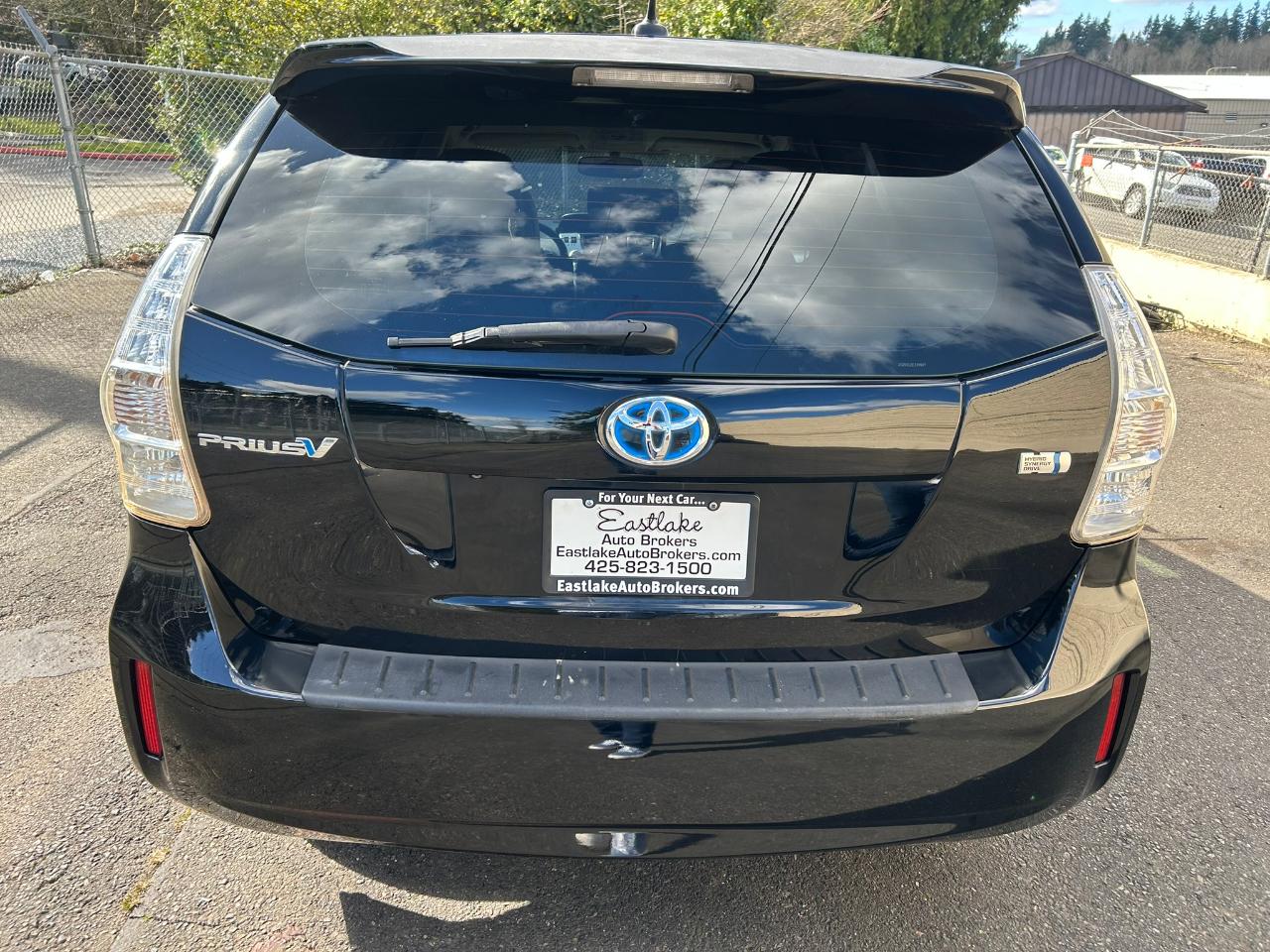 Toyota Prius V Five 2014