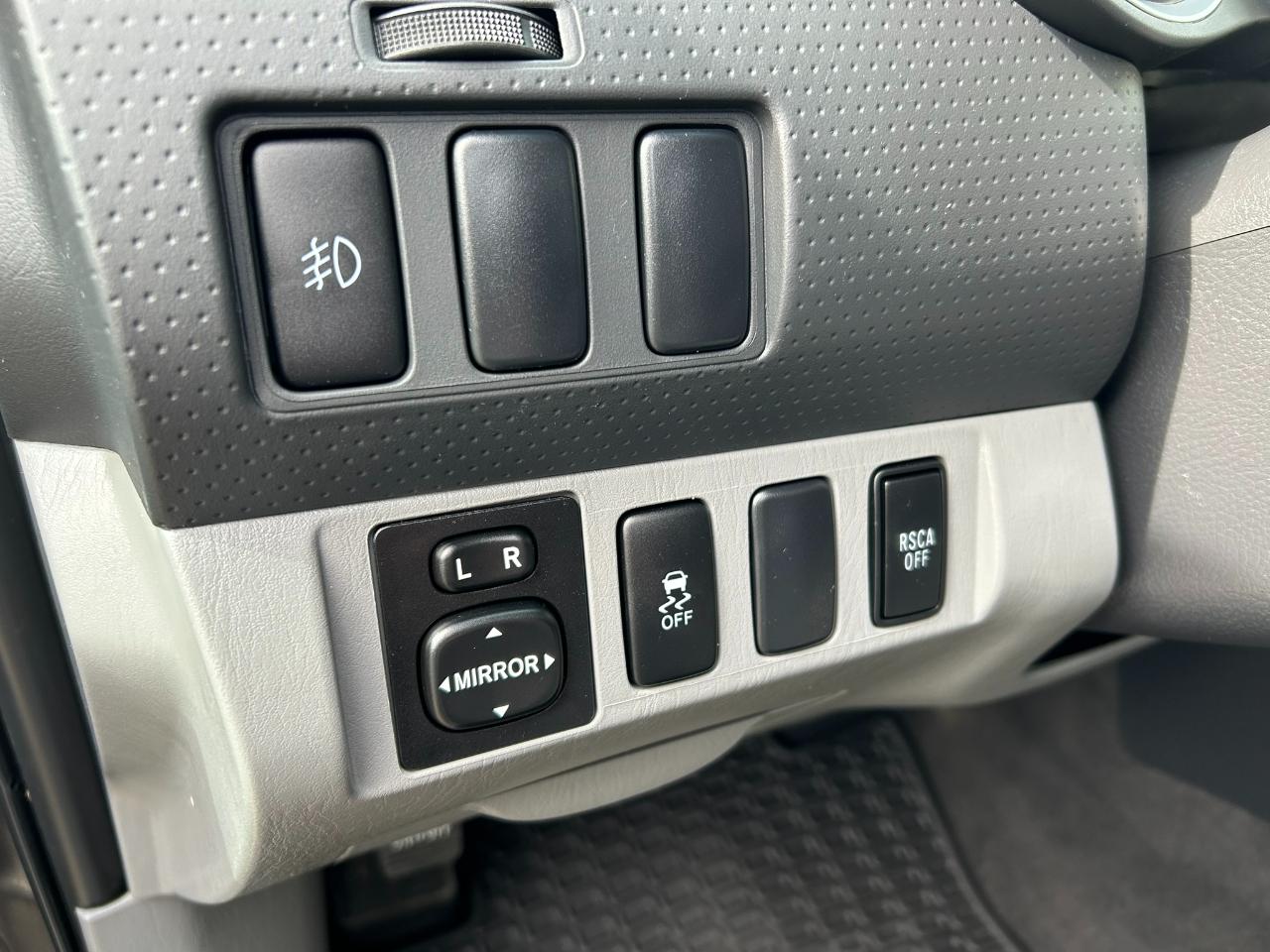 Toyota Tacoma Double Cab Long Bed V6 Auto 4WD 2012