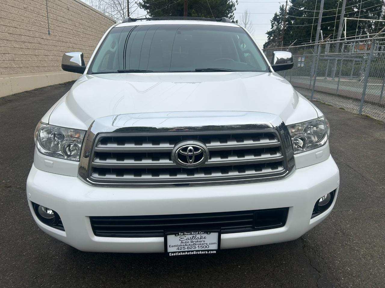 Toyota Sequoia Plantium 4WD FFV 2016
