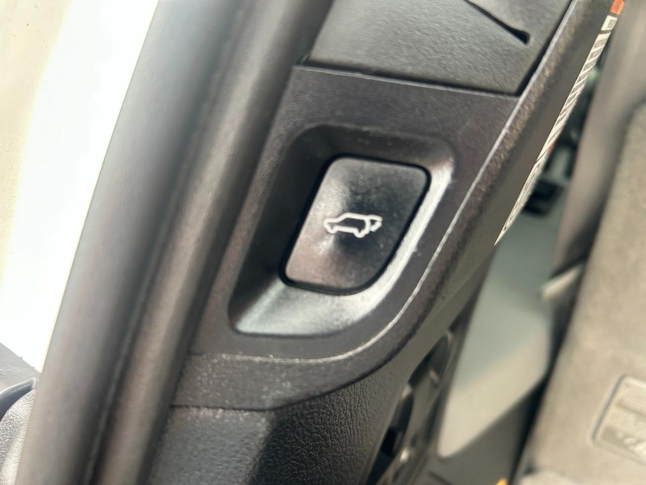 Toyota Sequoia Plantium 4WD FFV 2016