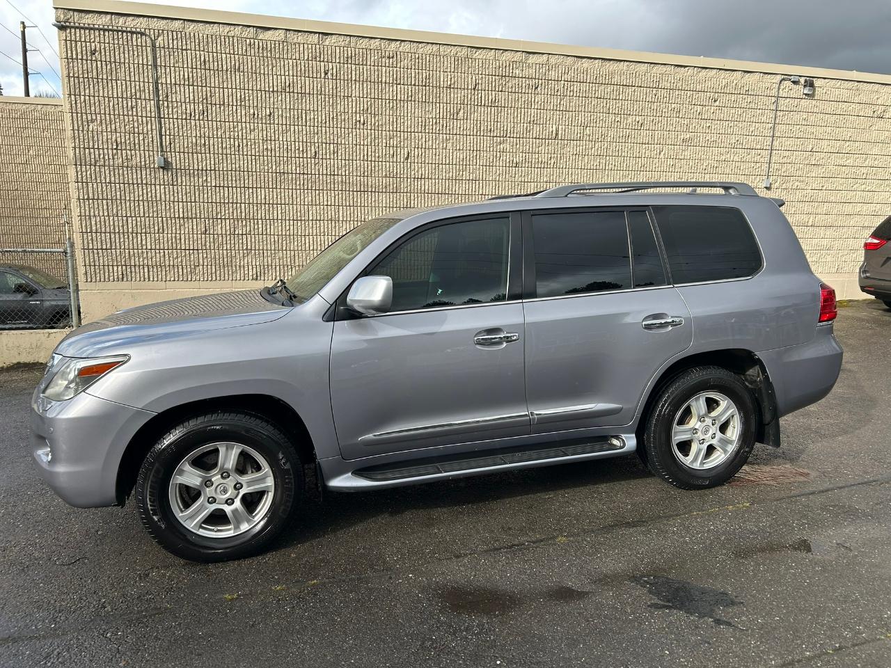 Lexus LX 570 Sport Utility 2008