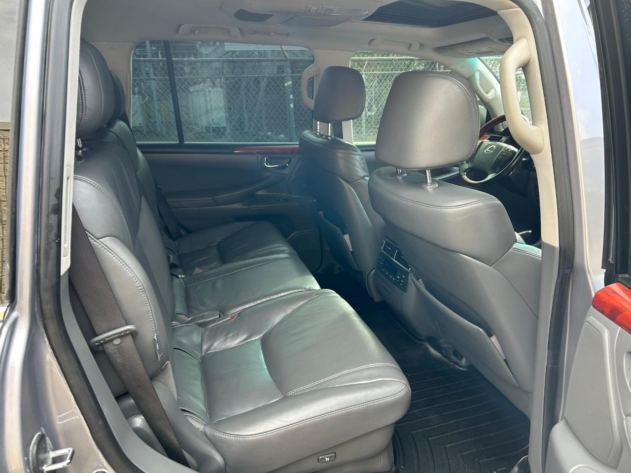 Lexus LX 570 Sport Utility 2008