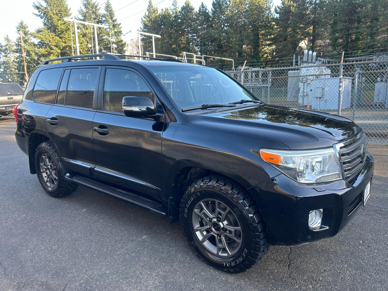 Toyota Land Cruiser 4WD 2013