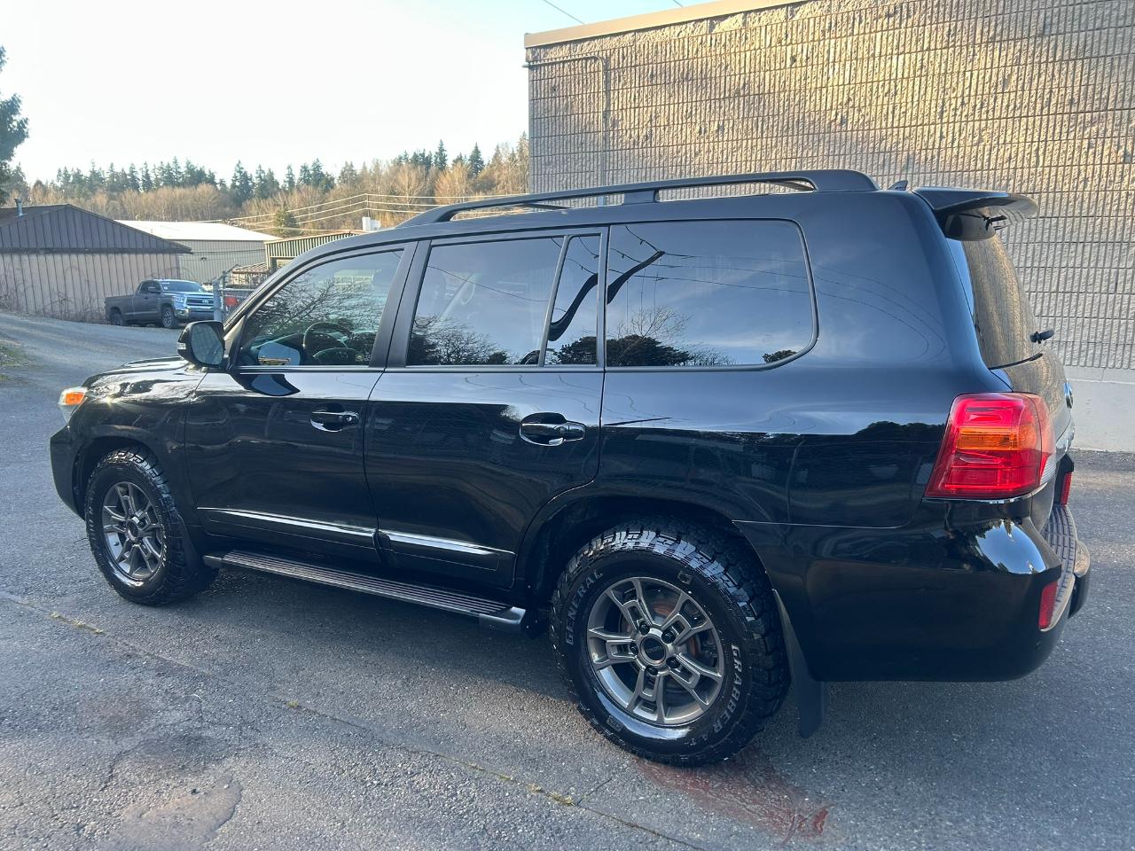 Toyota Land Cruiser 4WD 2013