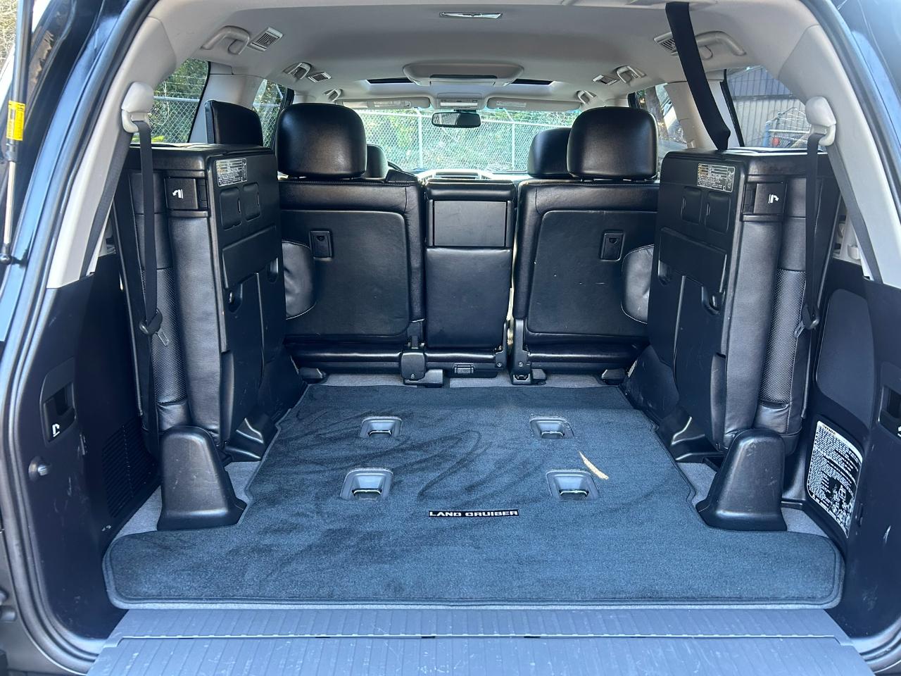 Toyota Land Cruiser 4WD 2013