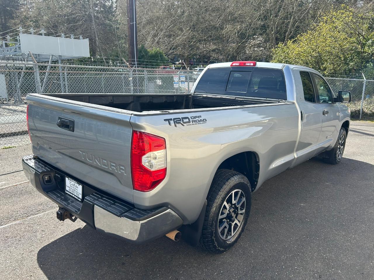 Toyota Tundra  2014