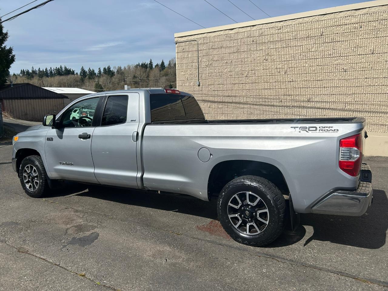 Toyota Tundra  2014