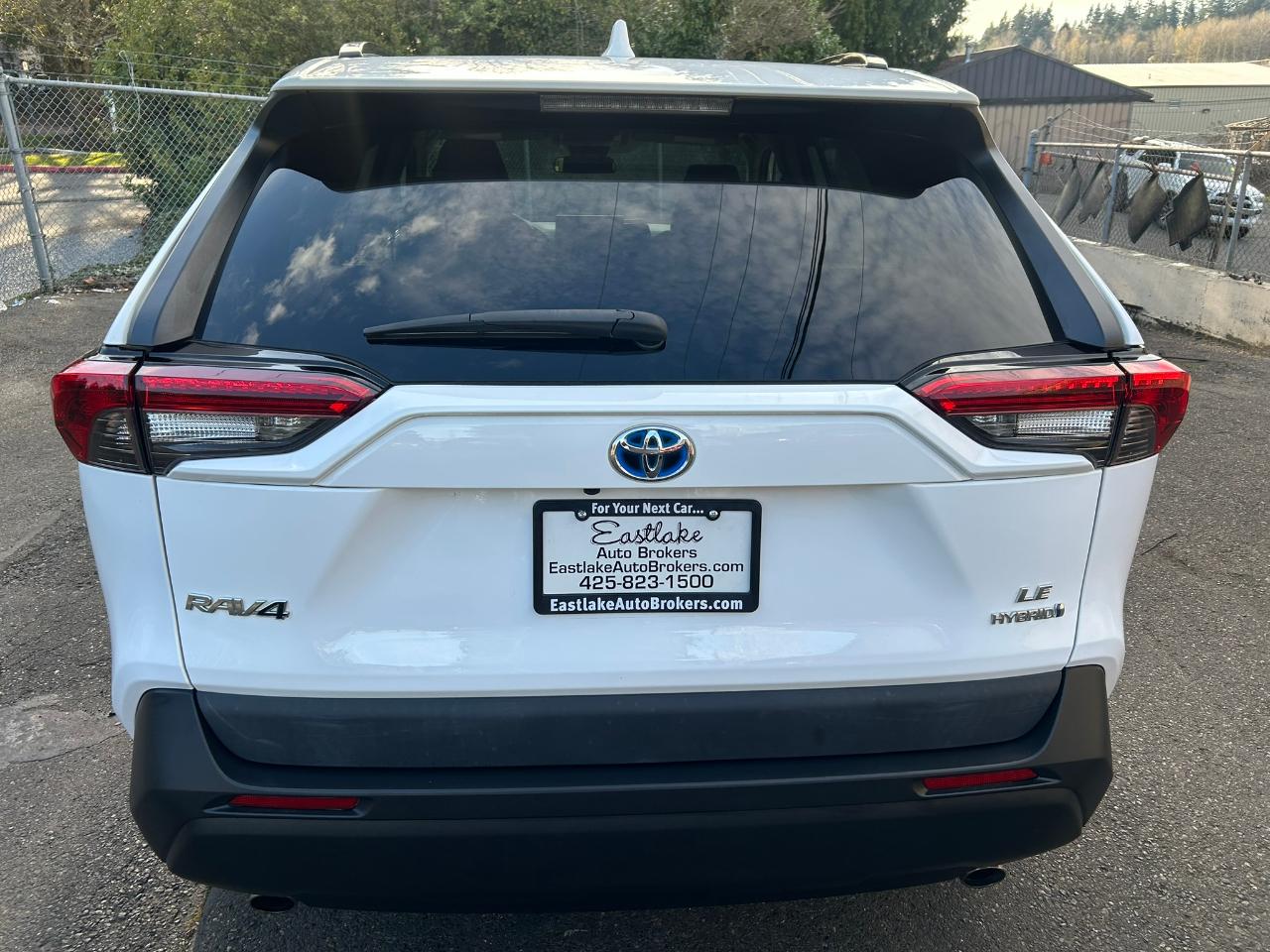 Toyota RAV4 Hybrid LE 2021