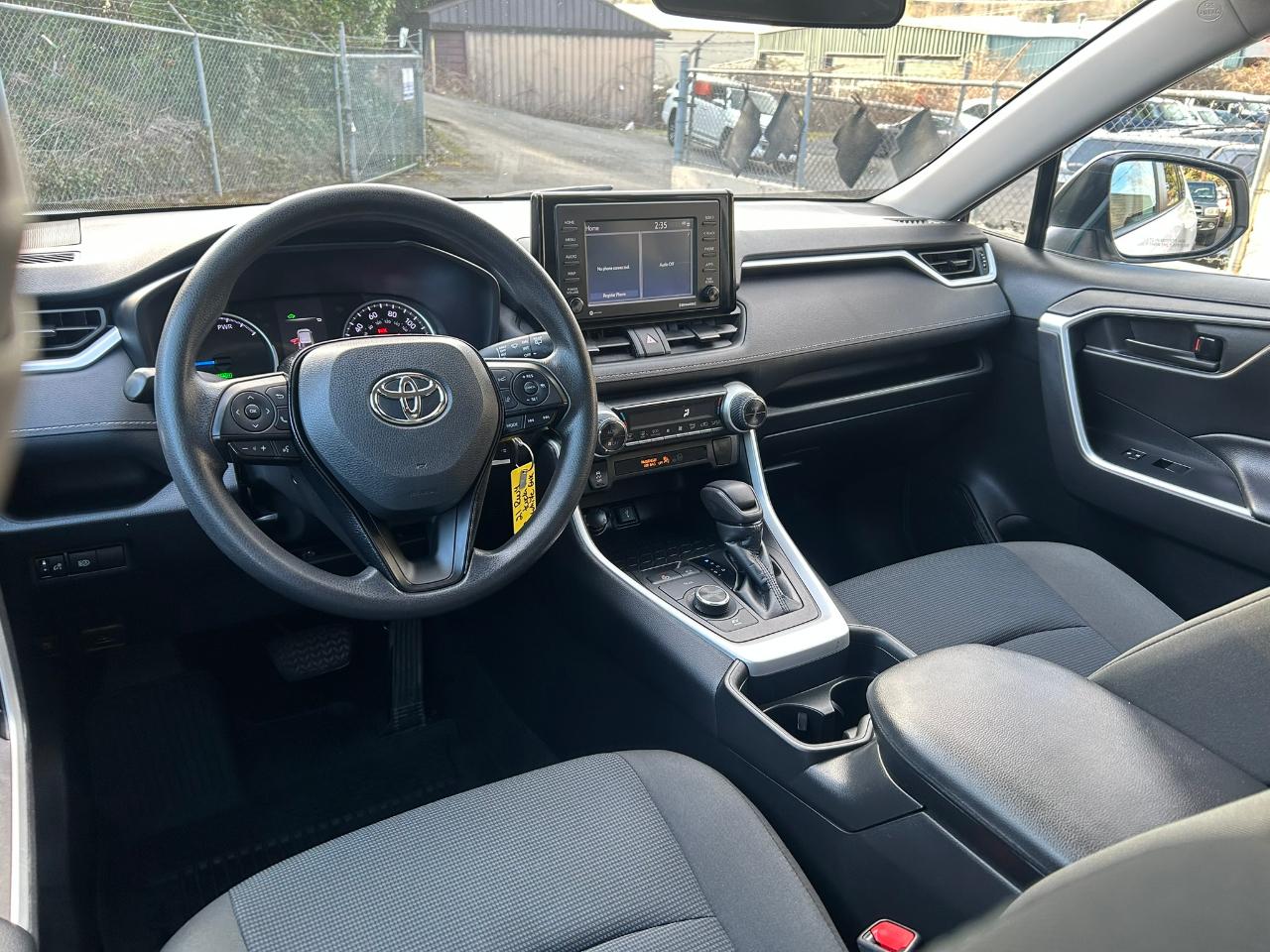 Toyota RAV4 Hybrid LE 2021