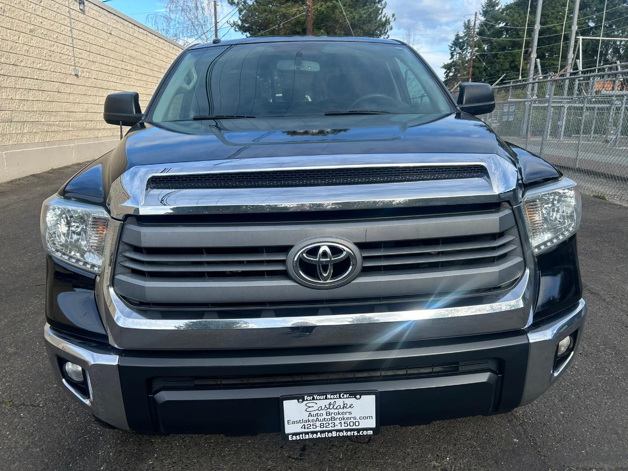 Toyota Tundra  2014