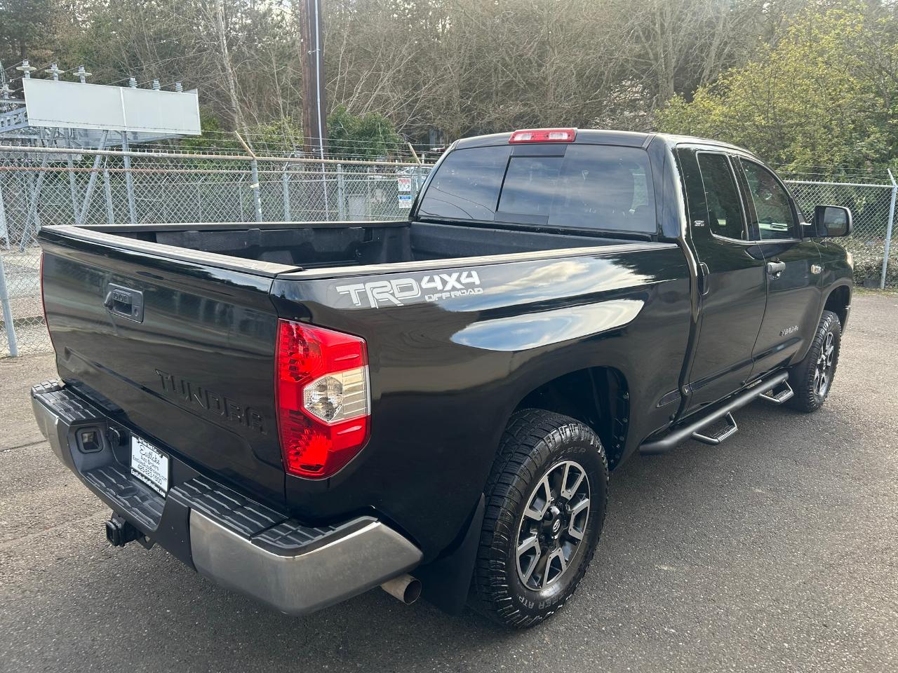 Toyota Tundra  2014