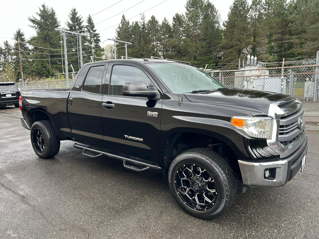 Toyota Tundra  2014