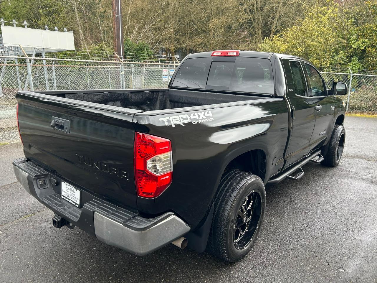 Toyota Tundra  2014
