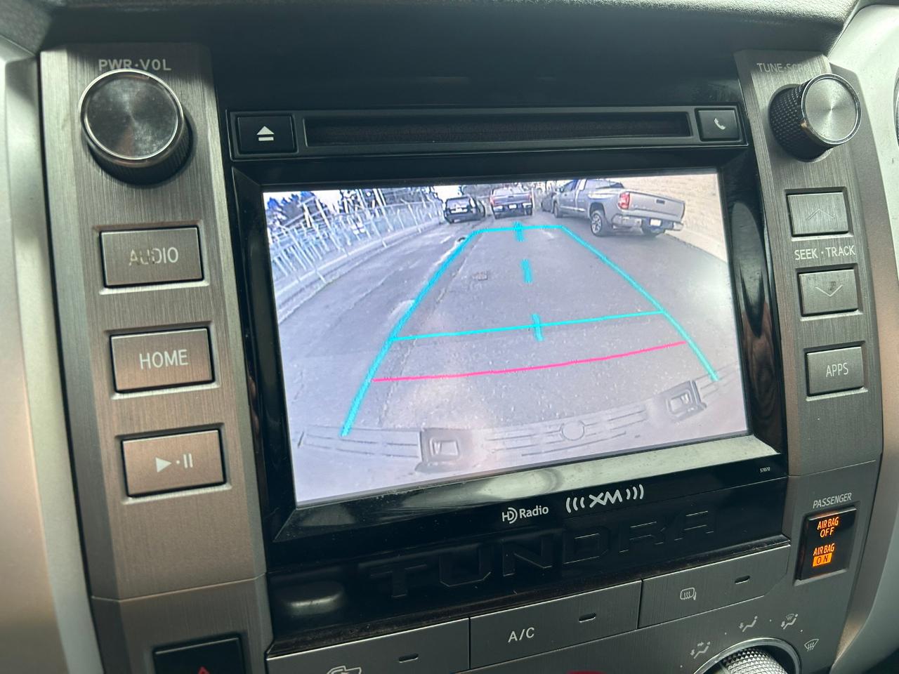 Toyota Tundra  2014