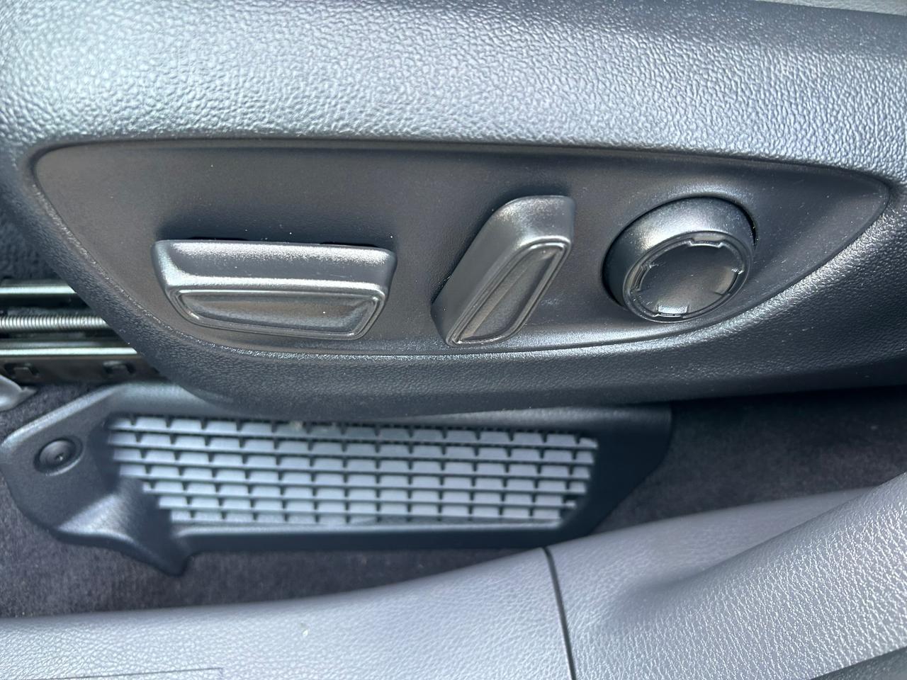 Toyota Sienna XLE 7-Passenger AWD 2023