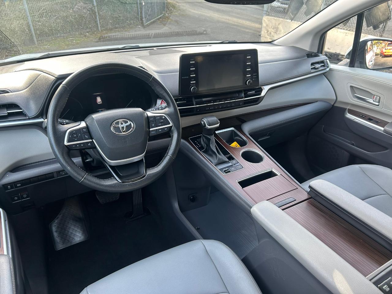 Toyota Sienna XLE 7-Passenger AWD 2023