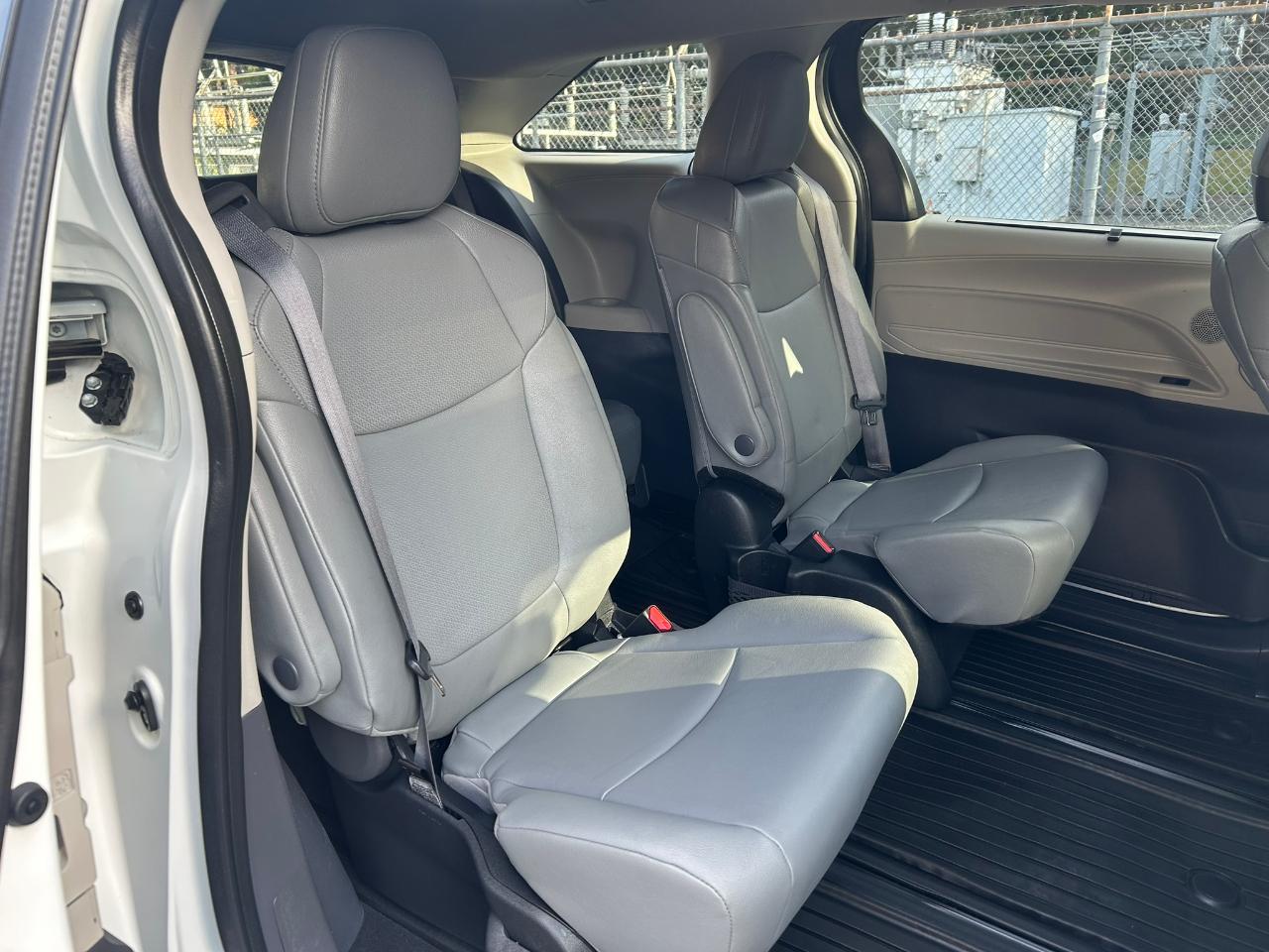 Toyota Sienna XLE 7-Passenger AWD 2023