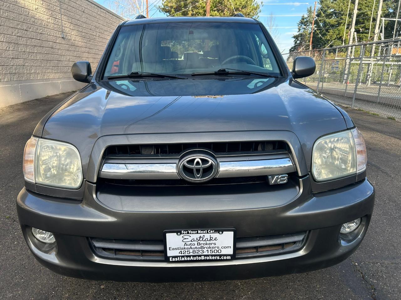 Toyota Sequoia SR5 4WD 2006
