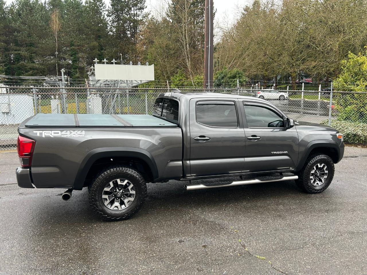 Toyota Tacoma  2018