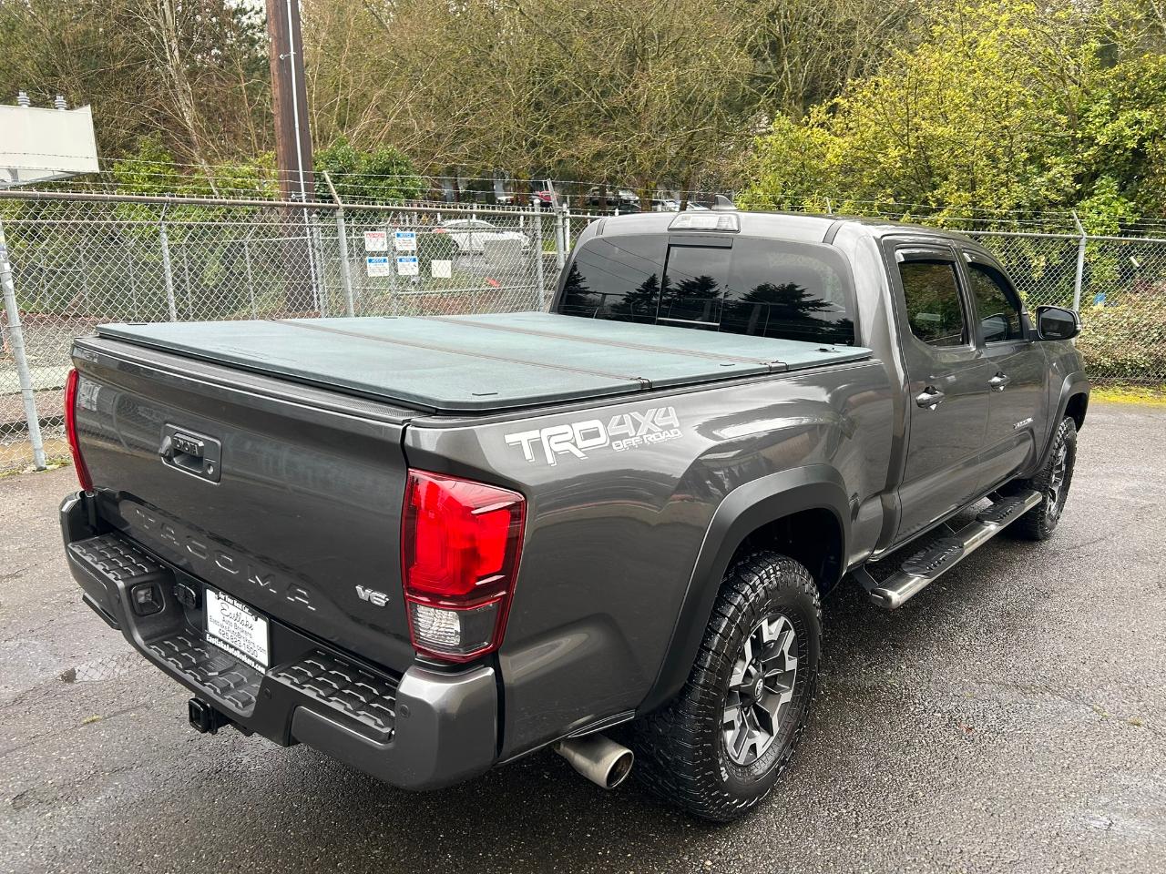 Toyota Tacoma  2018