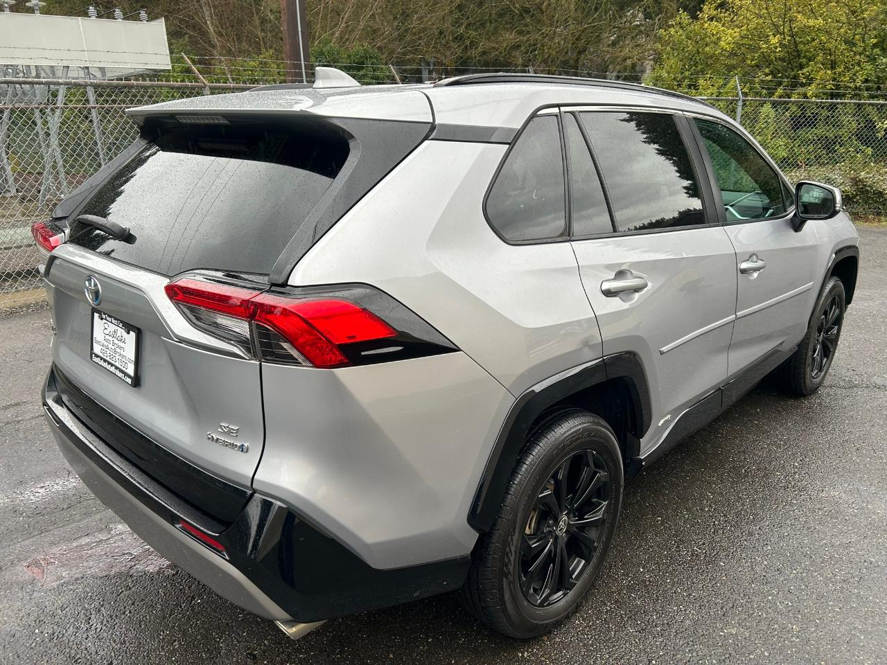 Toyota RAV4 Hybrid SE 2022