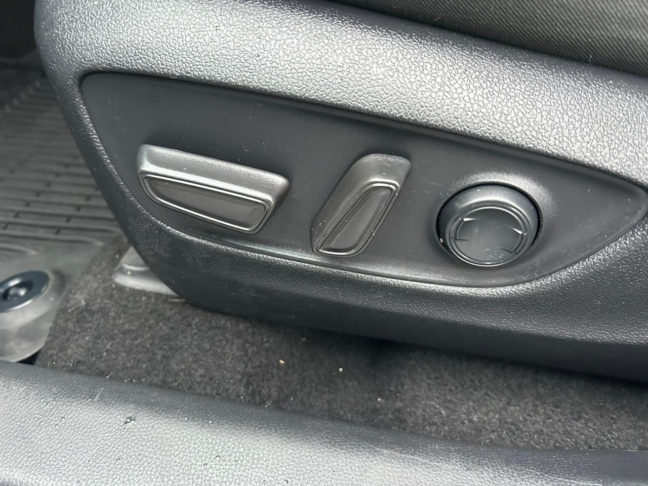 Toyota RAV4 Hybrid SE 2022