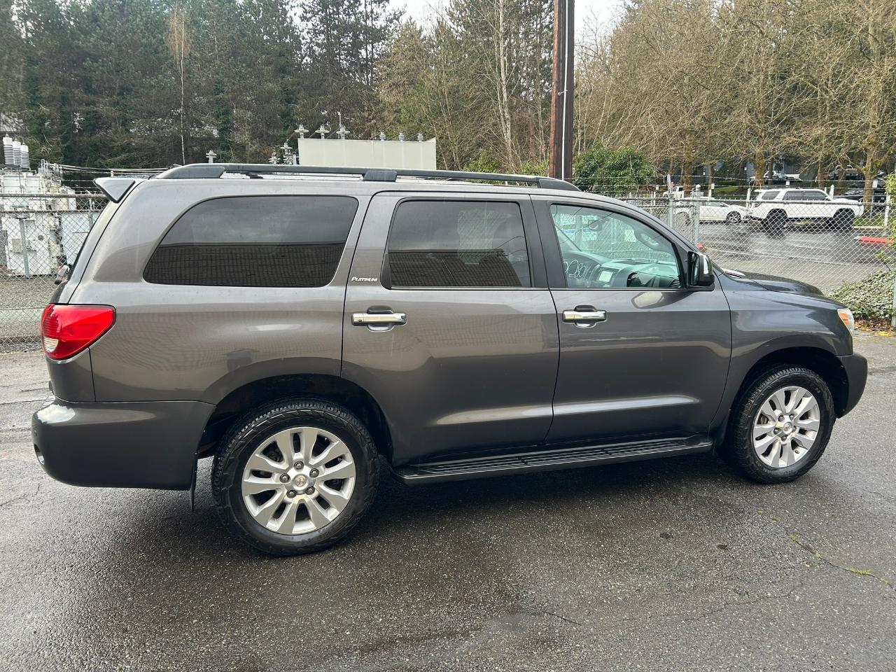 Toyota Sequoia Platinum 4WD FFV 2015