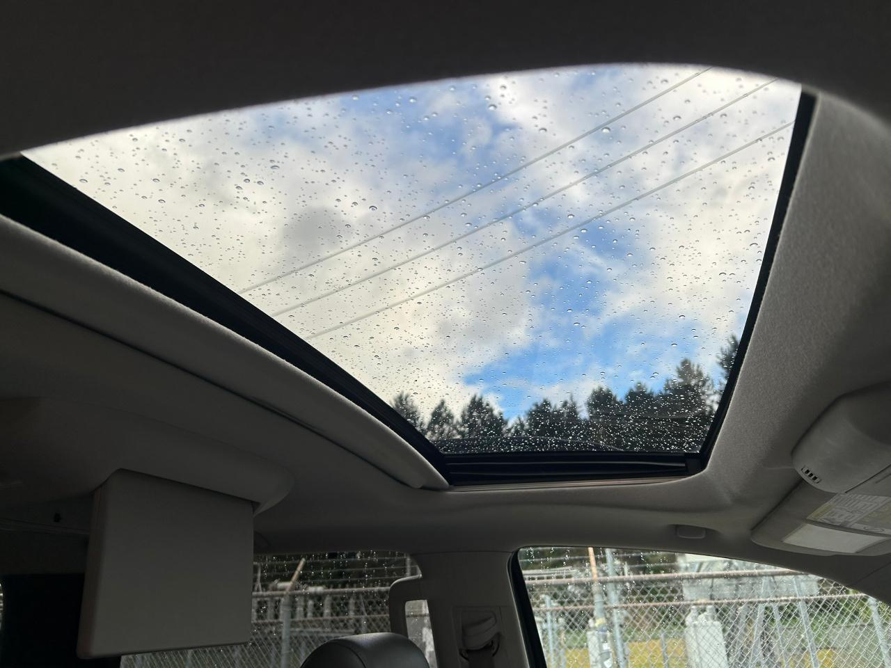 Toyota Sequoia Platinum 4WD FFV 2015